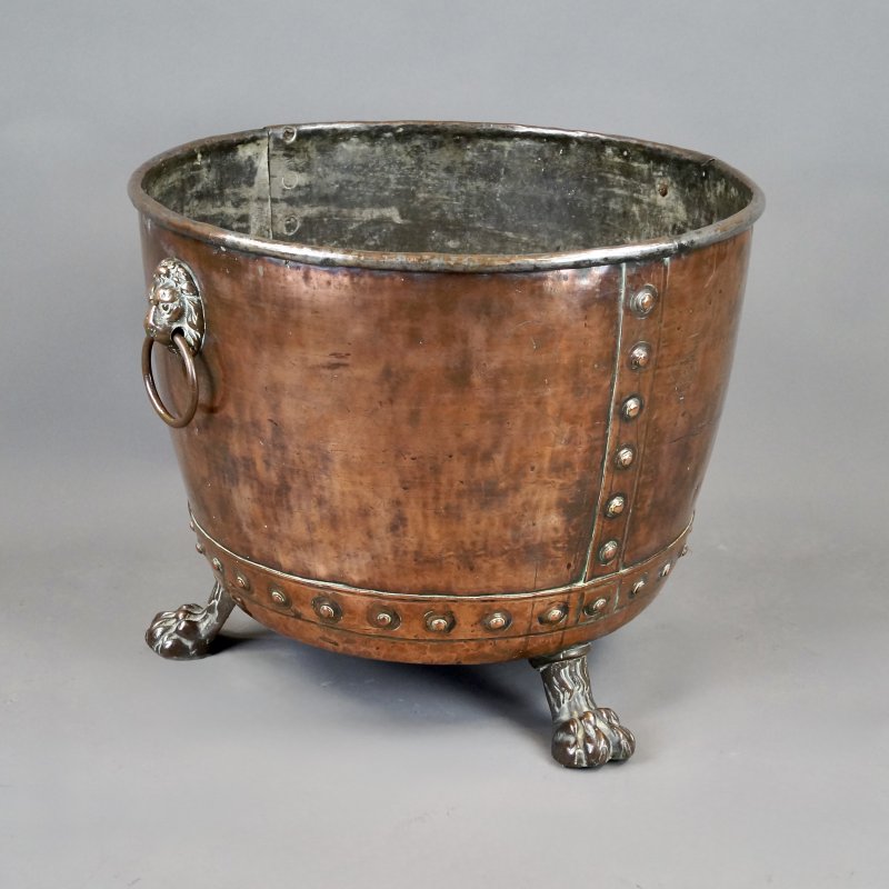 A Very Large Victorian Copper Log Bin. - Image 4